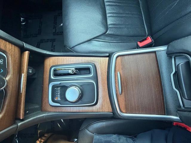2016 Chrysler 300 Platinum