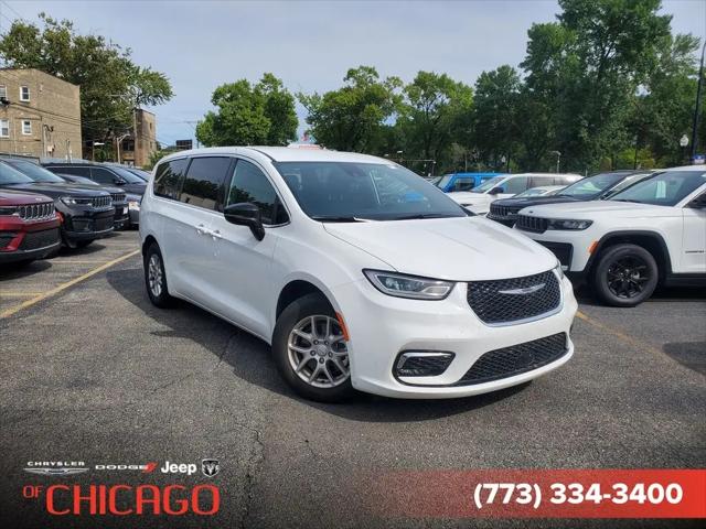 2026 Chrysler Pacifica Select for sale in Chicago, IL