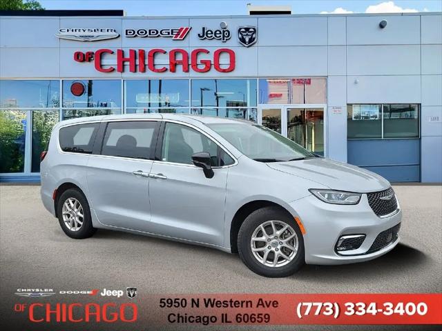 2024 Chrysler Pacifica Touring L for sale in Chicago, IL