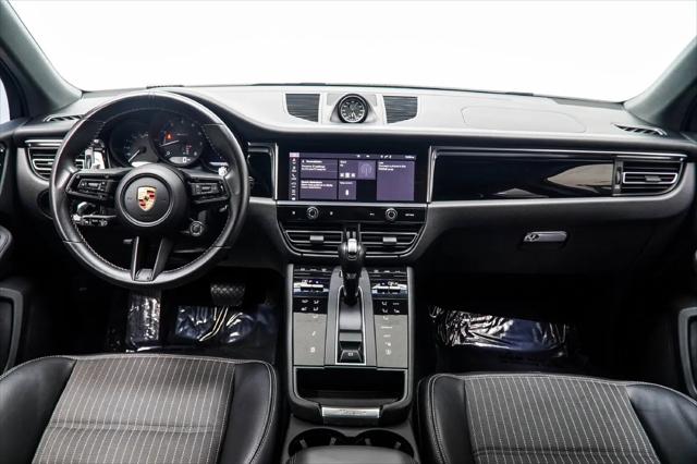 2023 Porsche Macan T