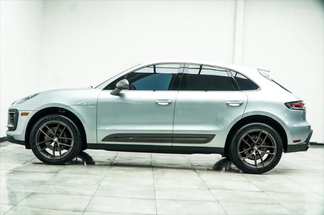 2023 Porsche Macan T