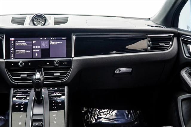 2023 Porsche Macan T