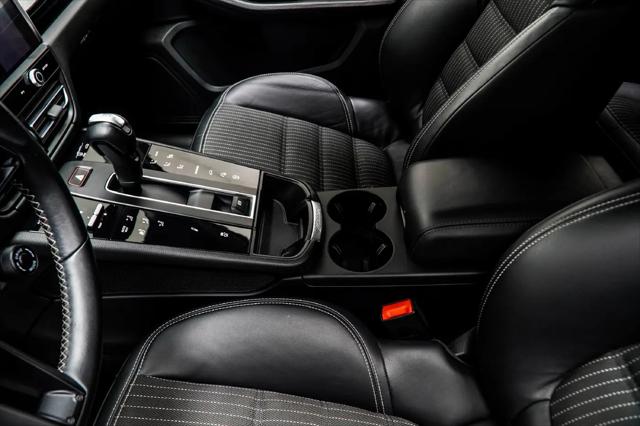 2023 Porsche Macan T