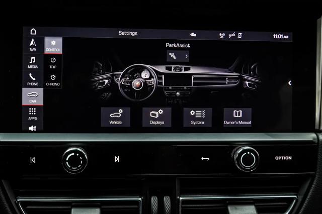 2023 Porsche Macan T