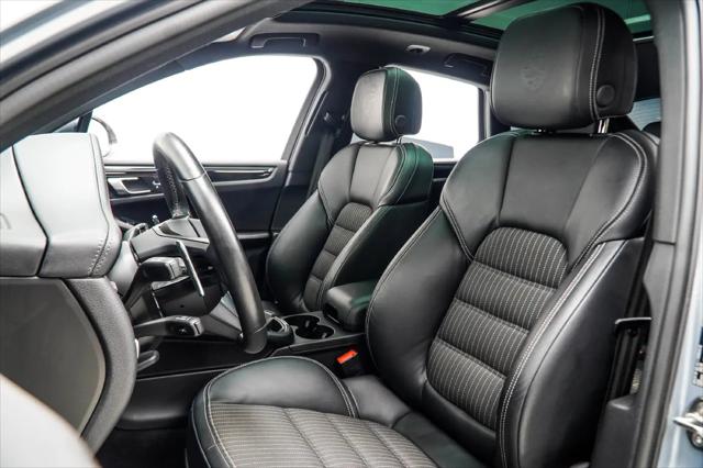 2023 Porsche Macan T