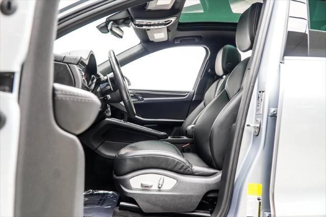 2023 Porsche Macan T