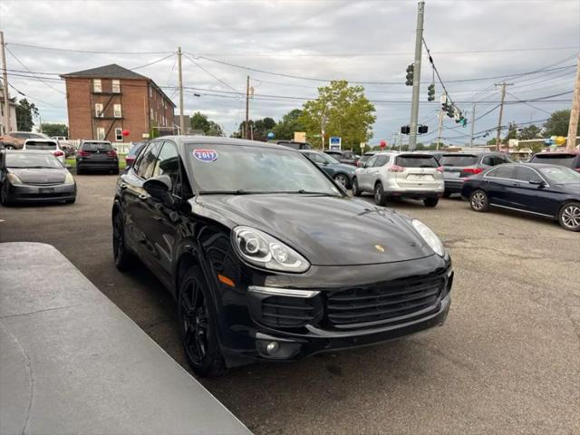 2017 Porsche Cayenne Platinum Edition