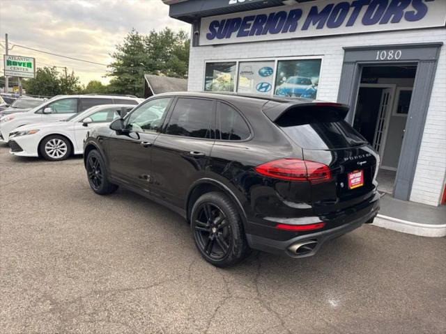 2017 Porsche Cayenne Platinum Edition
