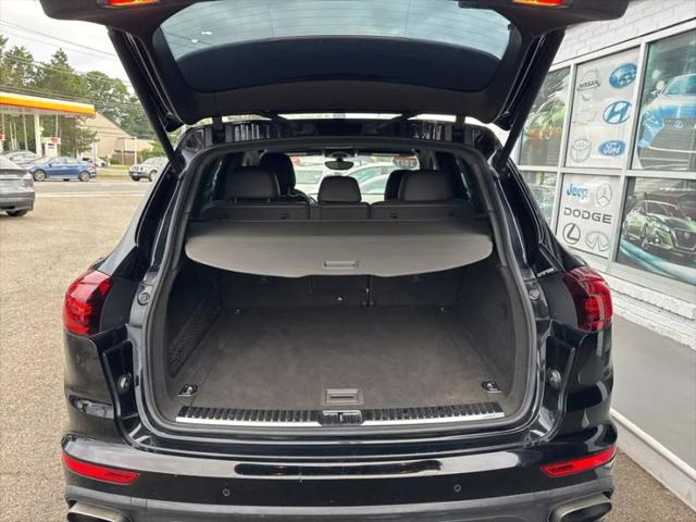 2017 Porsche Cayenne Platinum Edition