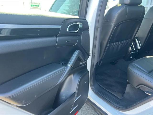 2012 Porsche Cayenne Base