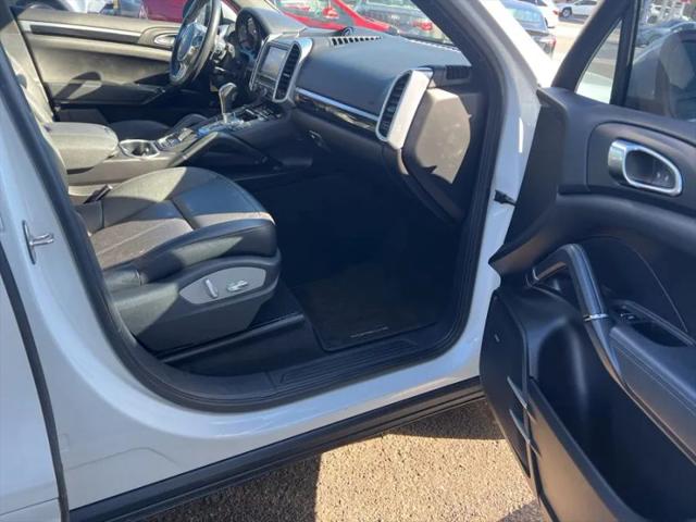 2012 Porsche Cayenne Base
