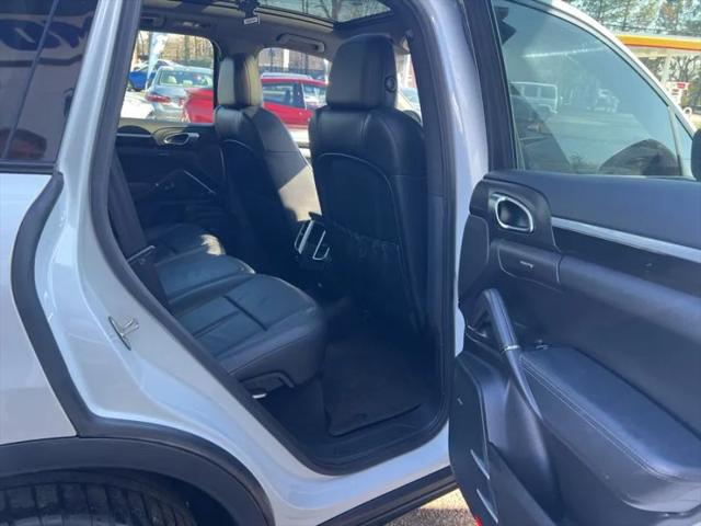 2012 Porsche Cayenne Base
