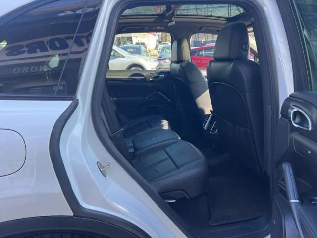 2012 Porsche Cayenne Base