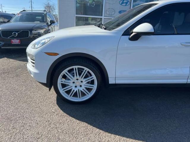 2012 Porsche Cayenne Base
