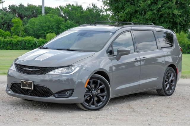 2020 Chrysler Pacifica 35th Anniversary Touring L Plus