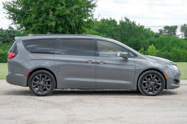 2020 Chrysler Pacifica 35th Anniversary Touring L Plus