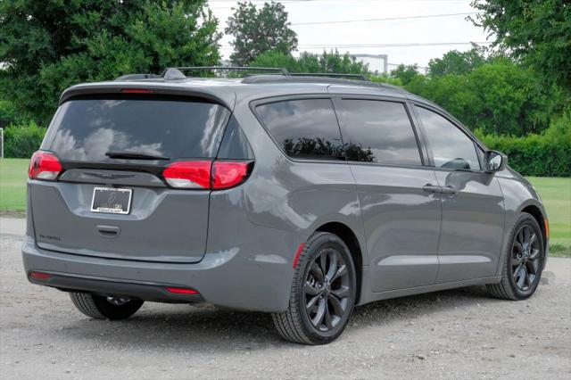 2020 Chrysler Pacifica 35th Anniversary Touring L Plus