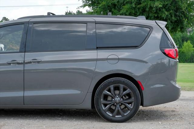 2020 Chrysler Pacifica 35th Anniversary Touring L Plus