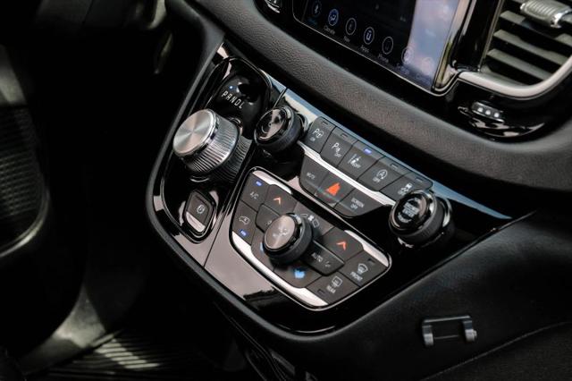 2020 Chrysler Pacifica 35th Anniversary Touring L Plus