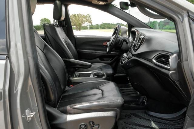 2020 Chrysler Pacifica 35th Anniversary Touring L Plus