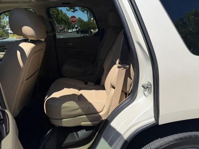 2011 Cadillac Escalade Premium