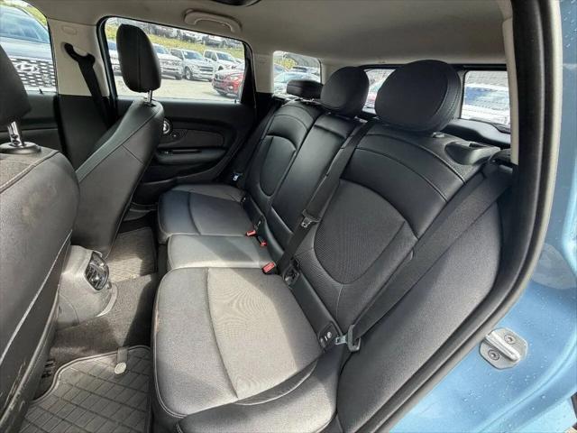 2016 MINI Cooper Clubman Cooper