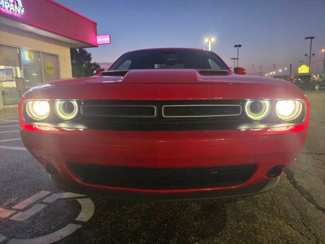 2015 Dodge Challenger SXT