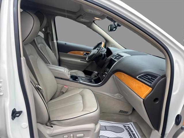 2013 Lincoln MKX Base