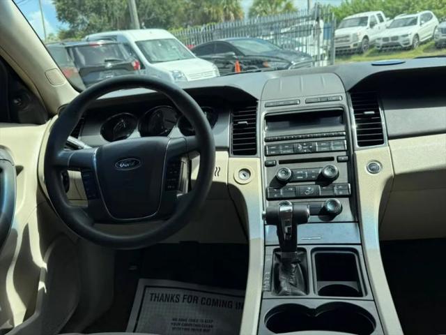 2012 Ford Taurus SE