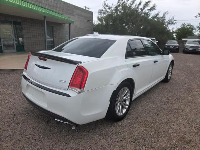 2017 Chrysler 300 300C