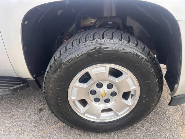 2011 Chevrolet Avalanche LS