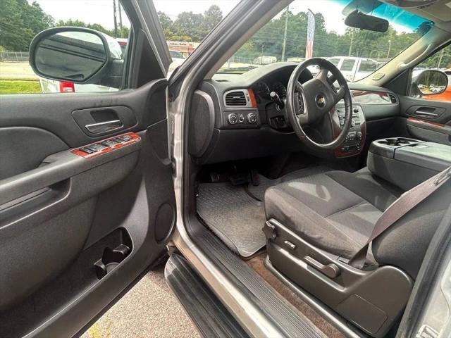 2011 Chevrolet Avalanche LS