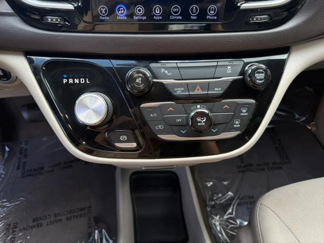 2017 Chrysler Pacifica Touring