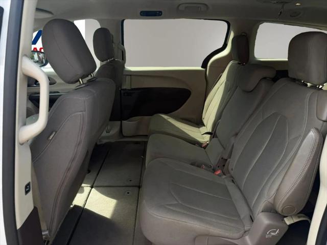 2017 Chrysler Pacifica Touring