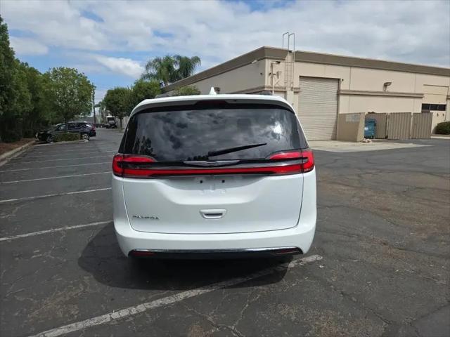 2022 Chrysler Pacifica Touring L