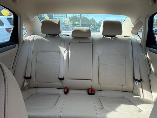 2014 Volkswagen Passat 1.8T Wolfsburg Edition