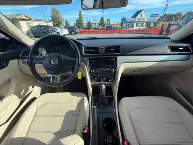 2014 Volkswagen Passat 1.8T Wolfsburg Edition