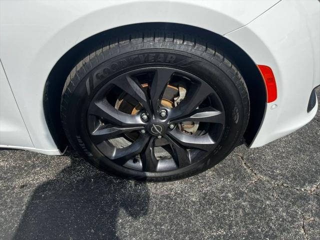 2019 Chrysler Pacifica Touring L Plus