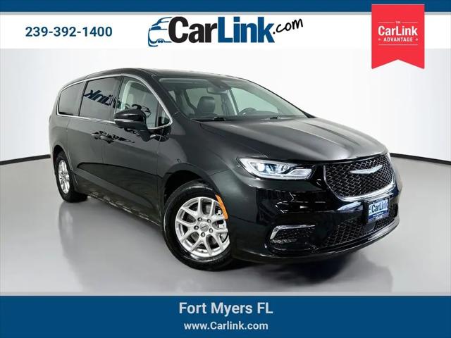 2023 Chrysler Pacifica Touring L for sale in Fort Myers, FL