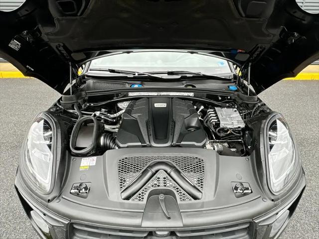 2023 Porsche Macan S