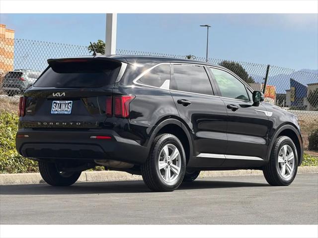 2022 Kia Sorento LX