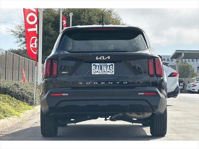 2022 Kia Sorento LX