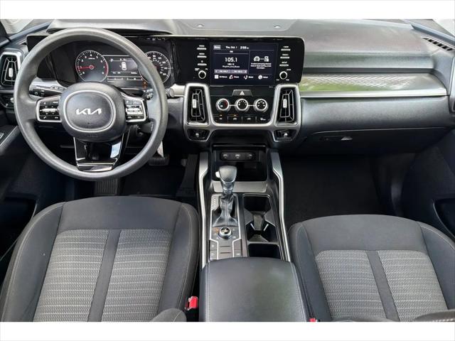 2022 Kia Sorento LX
