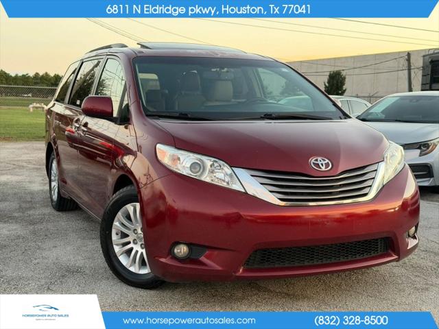 2015 Toyota Sienna XLE 8 Passenger for sale in Houston, TX