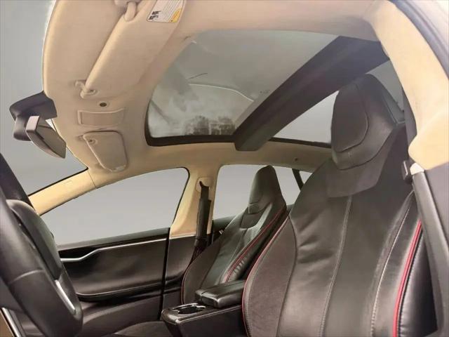 2013 Tesla Model S Performance