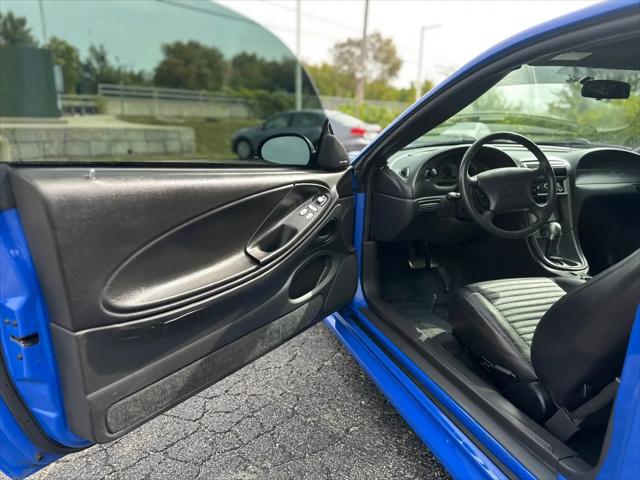 2003 Ford Mustang Mach 1
