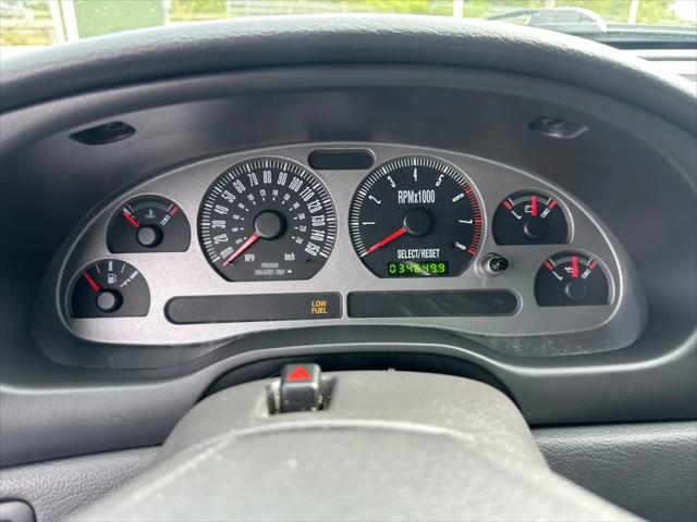 2003 Ford Mustang Mach 1