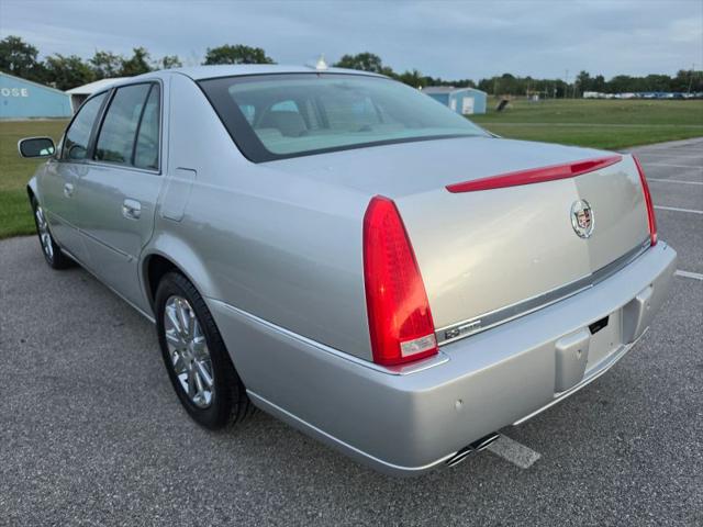 2011 Cadillac DTS Premium Collection