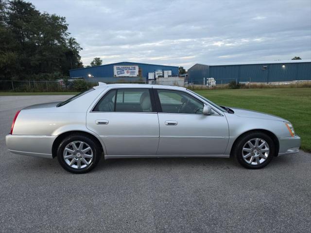 2011 Cadillac DTS Premium Collection