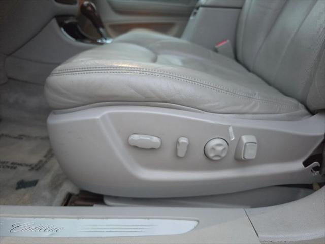 2011 Cadillac DTS Premium Collection